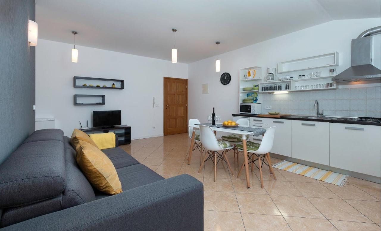 Seafront Apartment Gaby Medolino Esterno foto