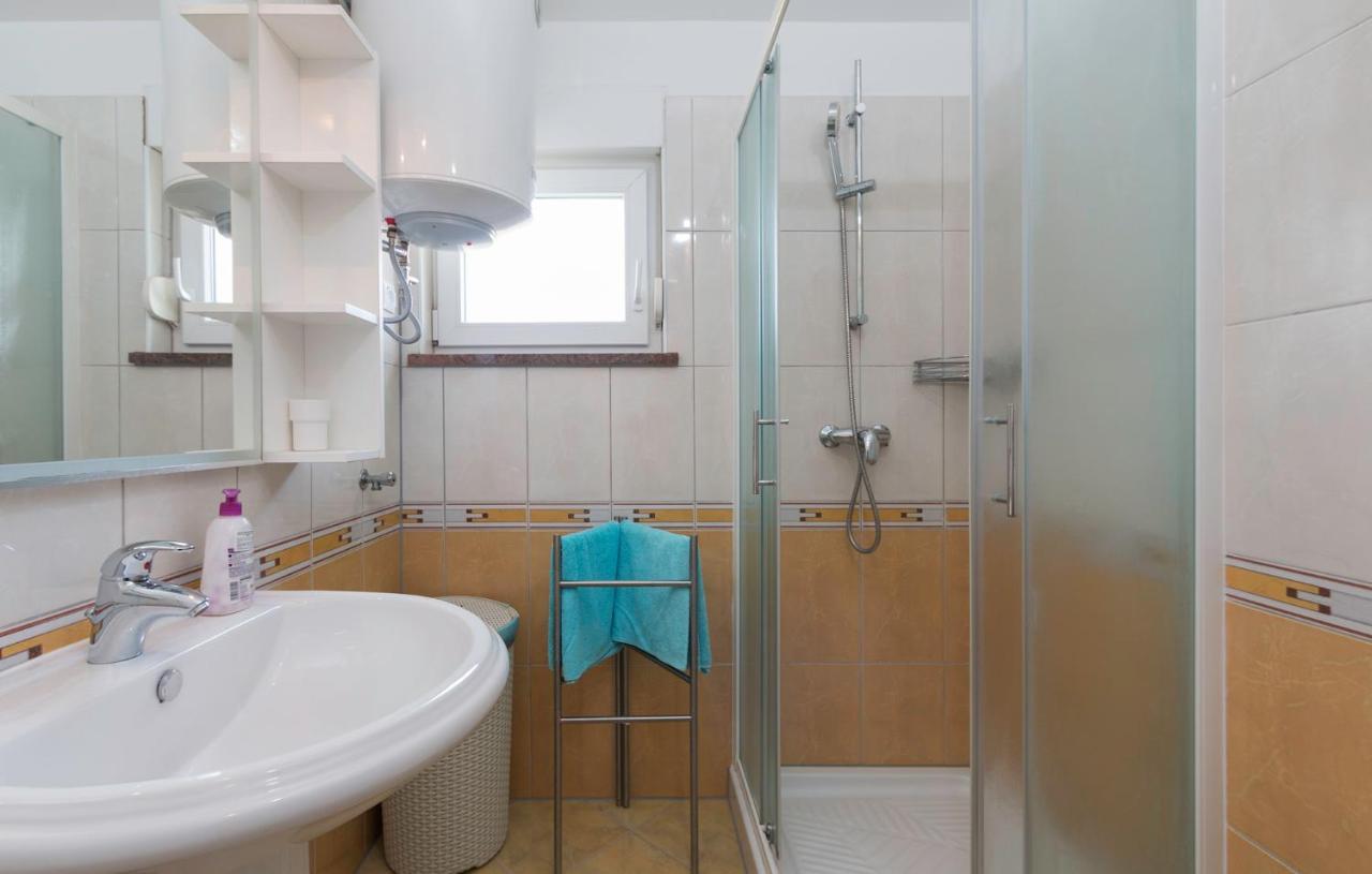 Seafront Apartment Gaby Medolino Esterno foto